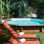 Maison Tropezienne En Plein Centre Avec Jardin Et Piscine 别墅 *