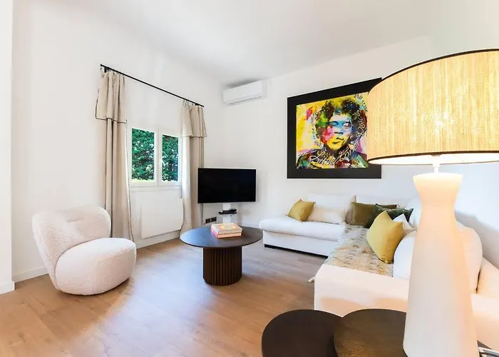 Villa Maison Tropezienne En Plein Centre Avec Jardin Et Piscine *